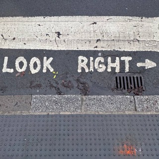 LOOK RIGHT