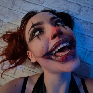 MELANII MOON 18+
