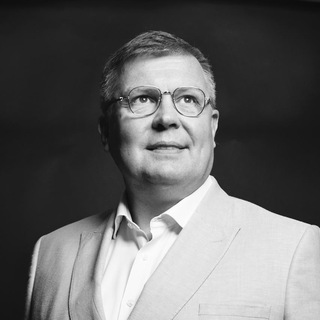 МАРТЫНОВ