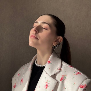 ЛЮБОВЬ НА КНИЖНЫХ ПОЛКАХ ♡